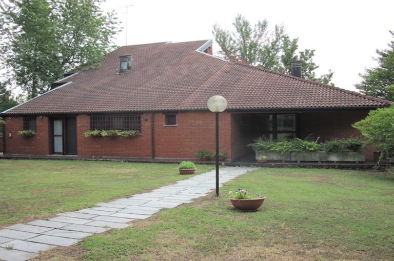 Rif. 233 – VILLA A SAN SALVATORE M.TO
